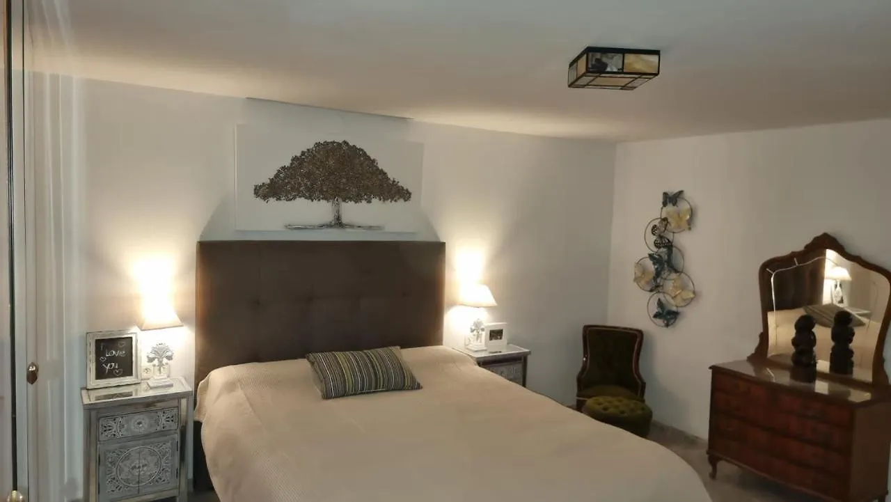 פלאמוס Bed & Breakfast Cal Marxant ספרד
