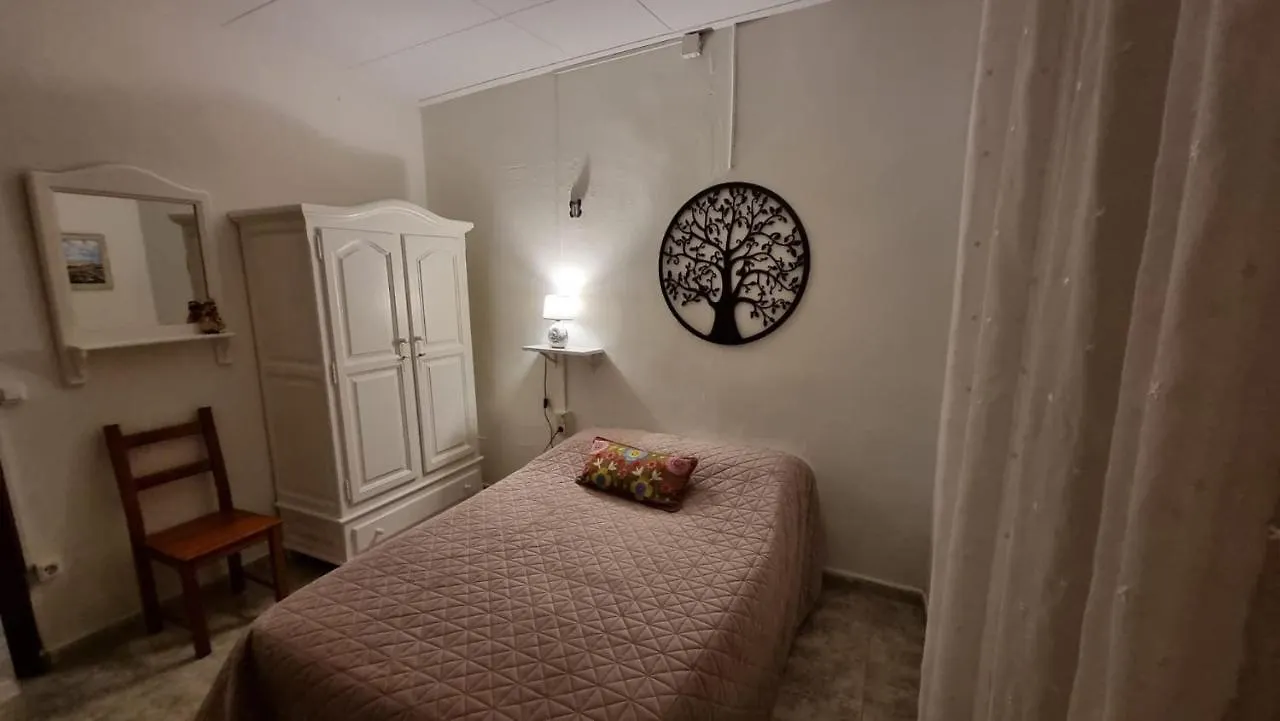 פלאמוס Bed & Breakfast Cal Marxant ספרד